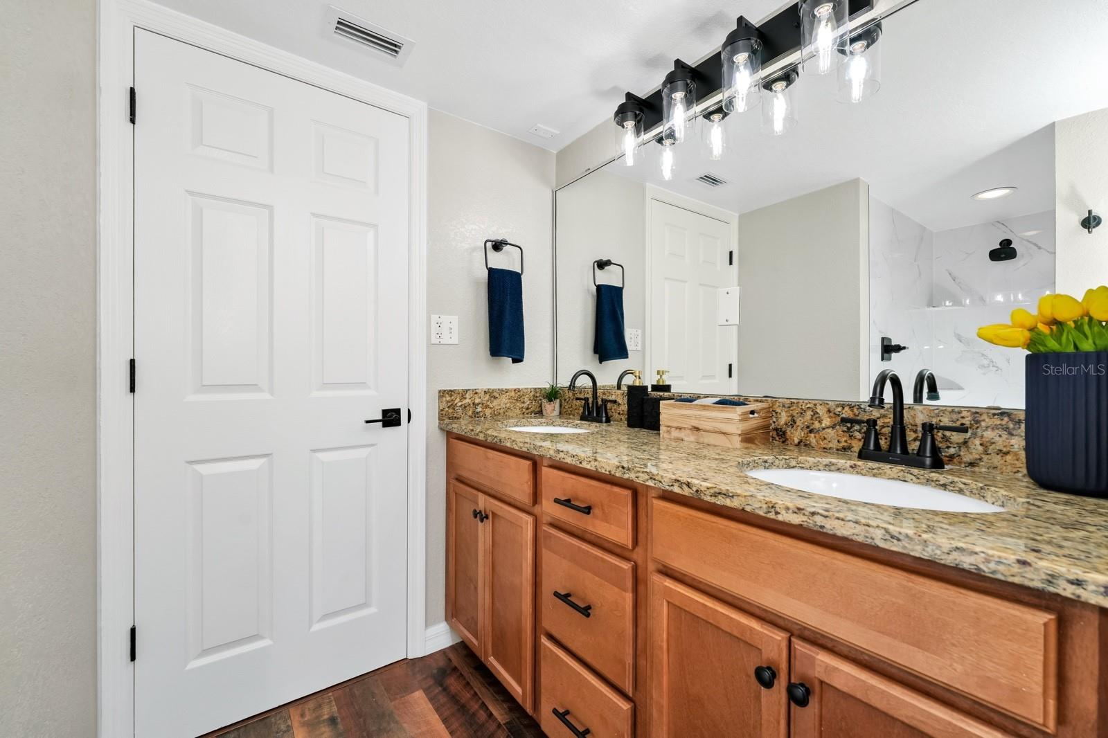 2954 Sadina St #tower 3 Property Photo 33