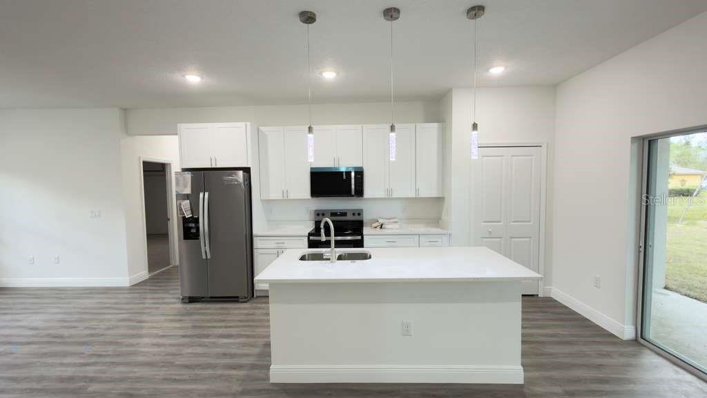 2674 W Pintado Dr Property Photo 4