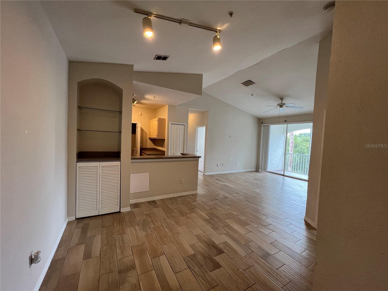2537 Maitland Crossing Way #308 Property Photo 2