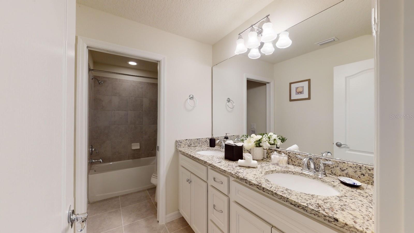 2438 Tangier Dr Property Photo 34