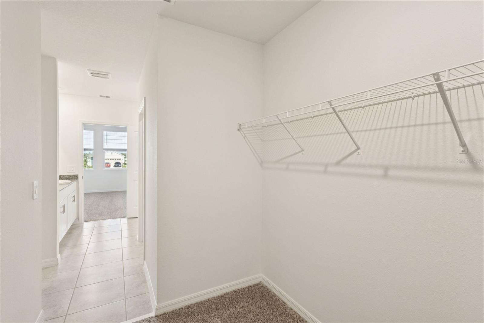 879 Sunshower Dr Property Photo 14