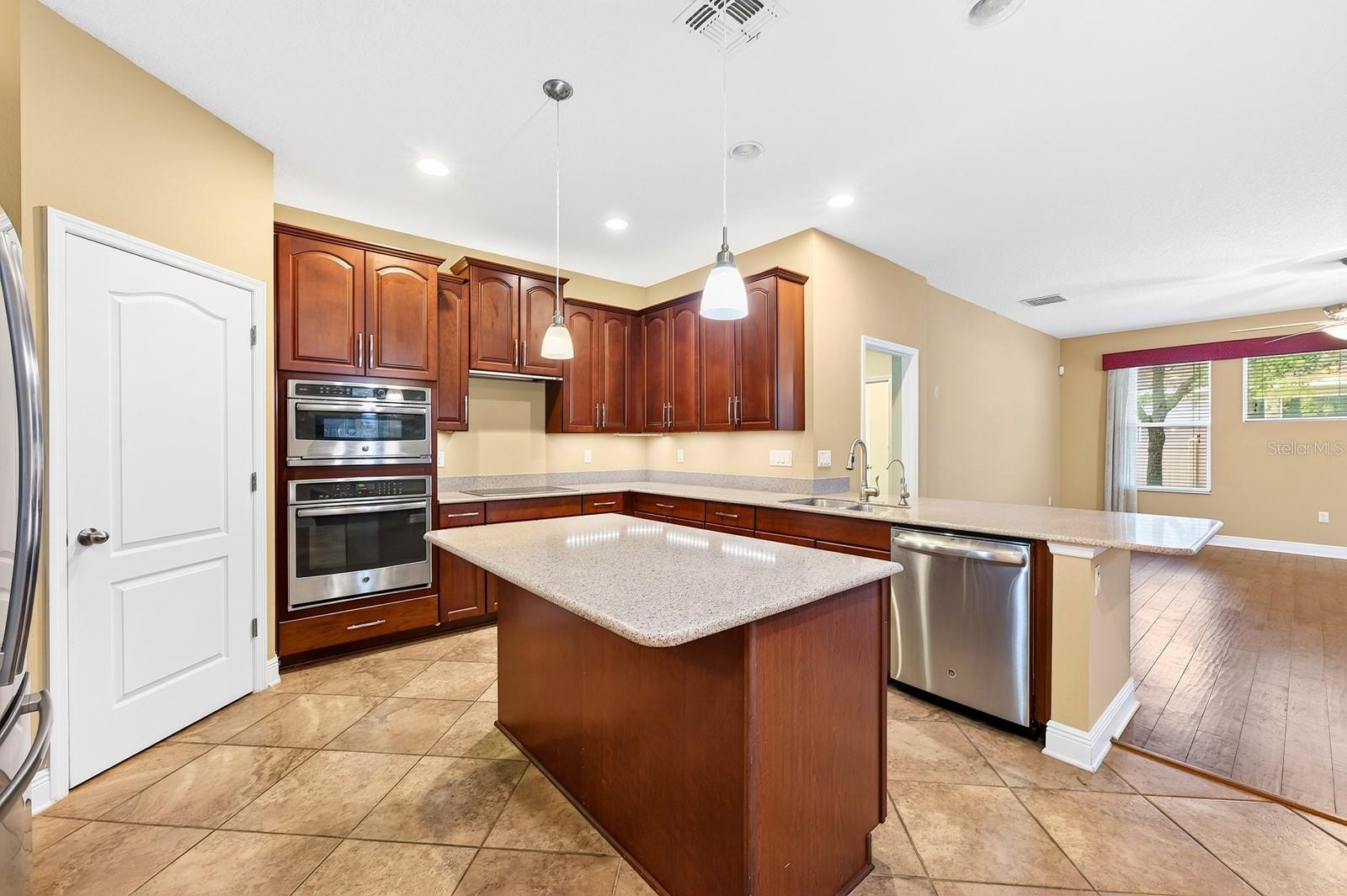2522 Tree Meadow Loop Property Photo 9