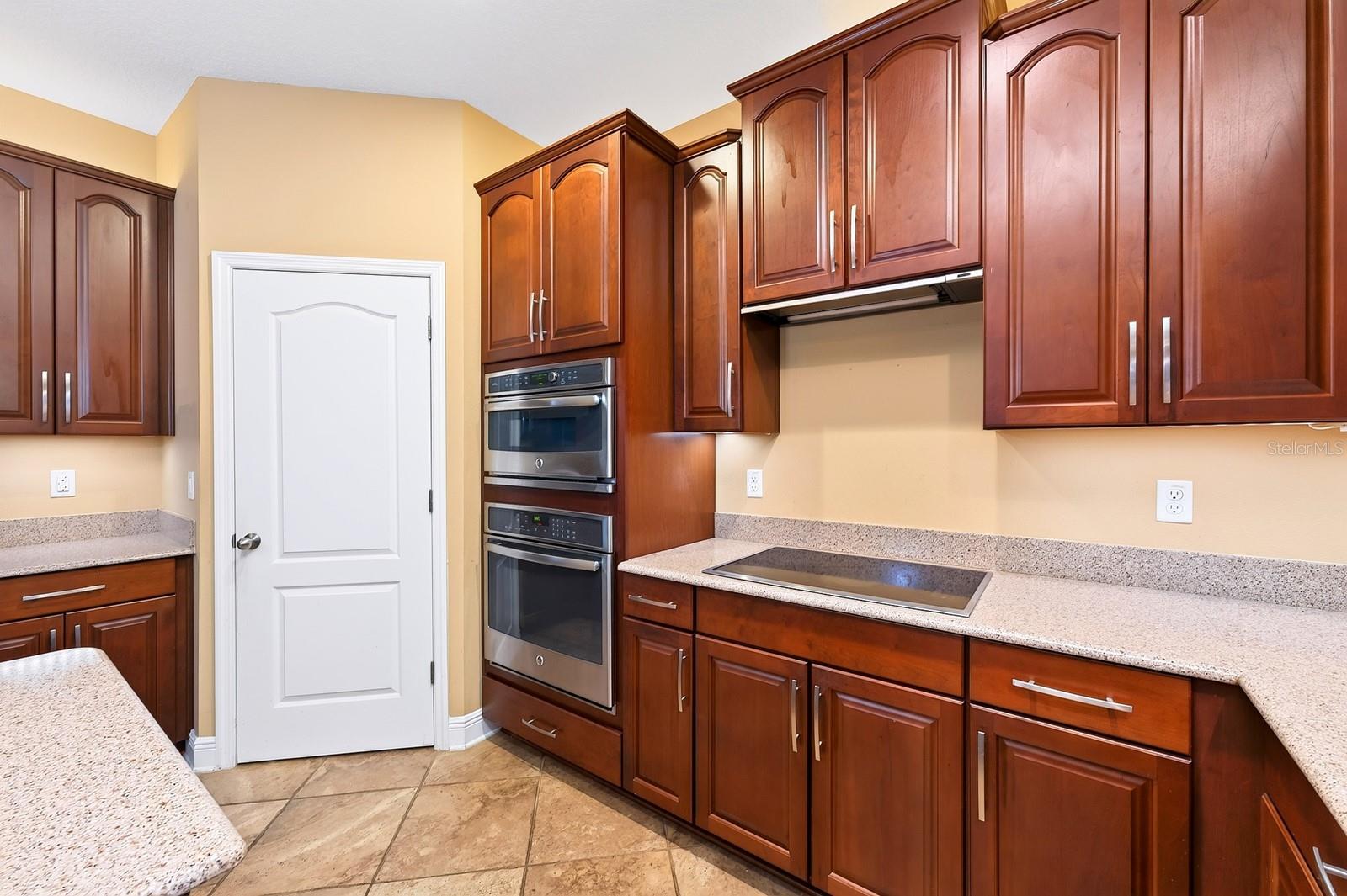 2522 Tree Meadow Loop Property Photo 10