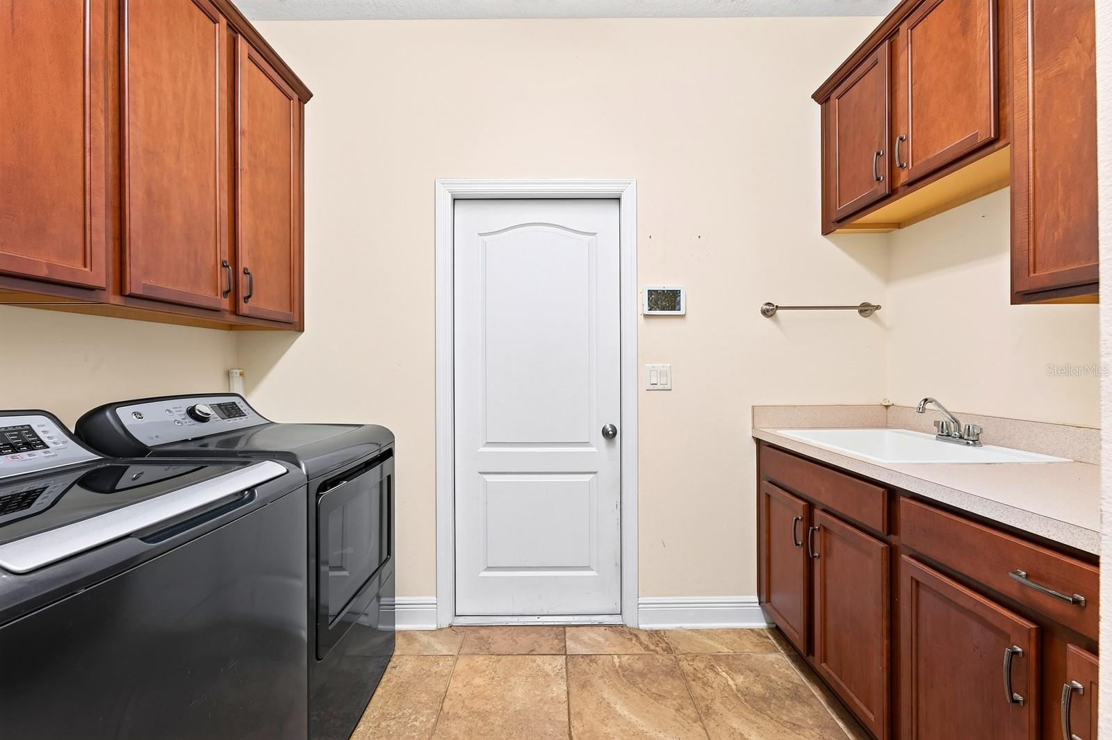 2522 Tree Meadow Loop Property Photo 27