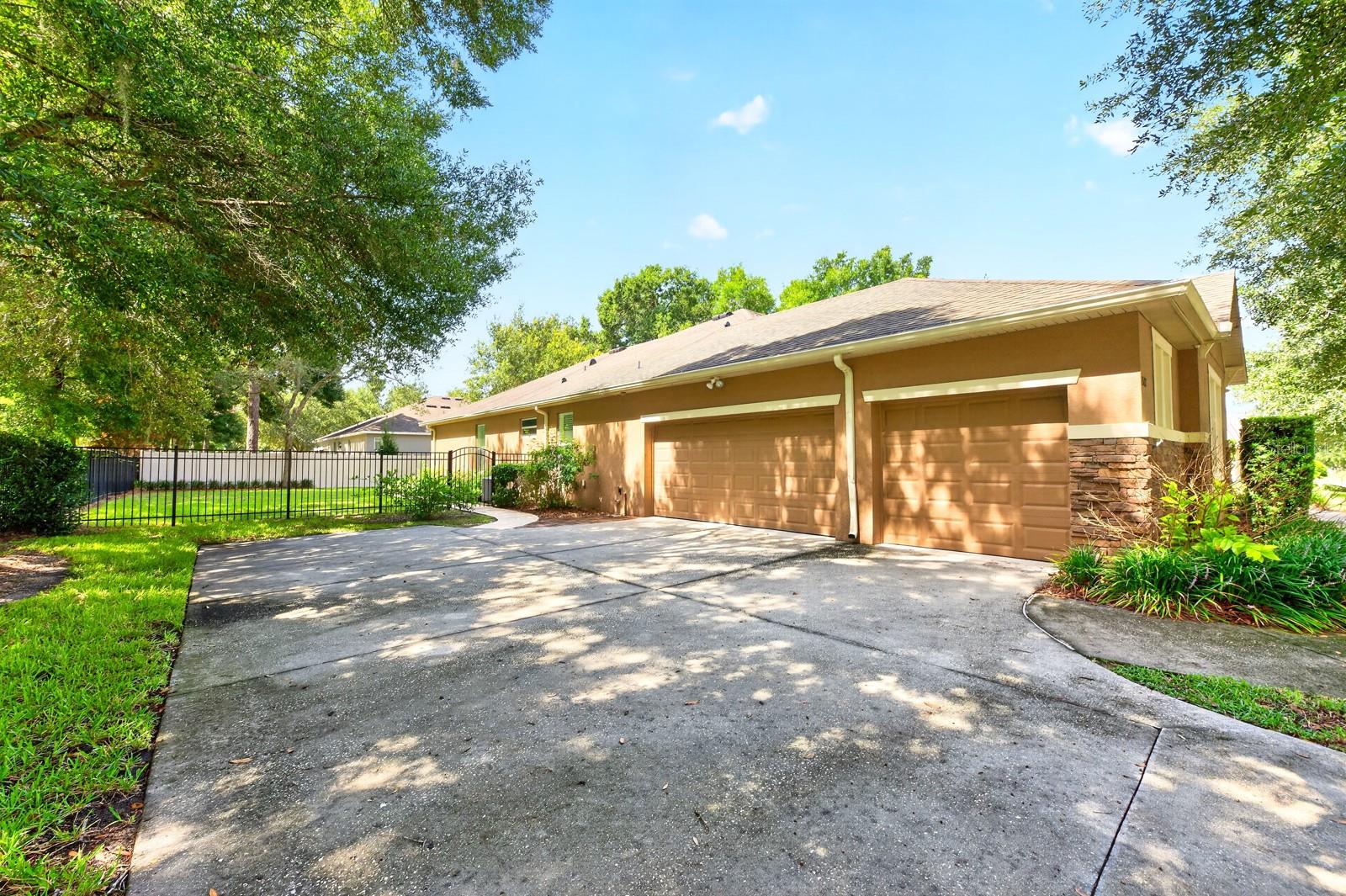 2522 Tree Meadow Loop Property Photo 34