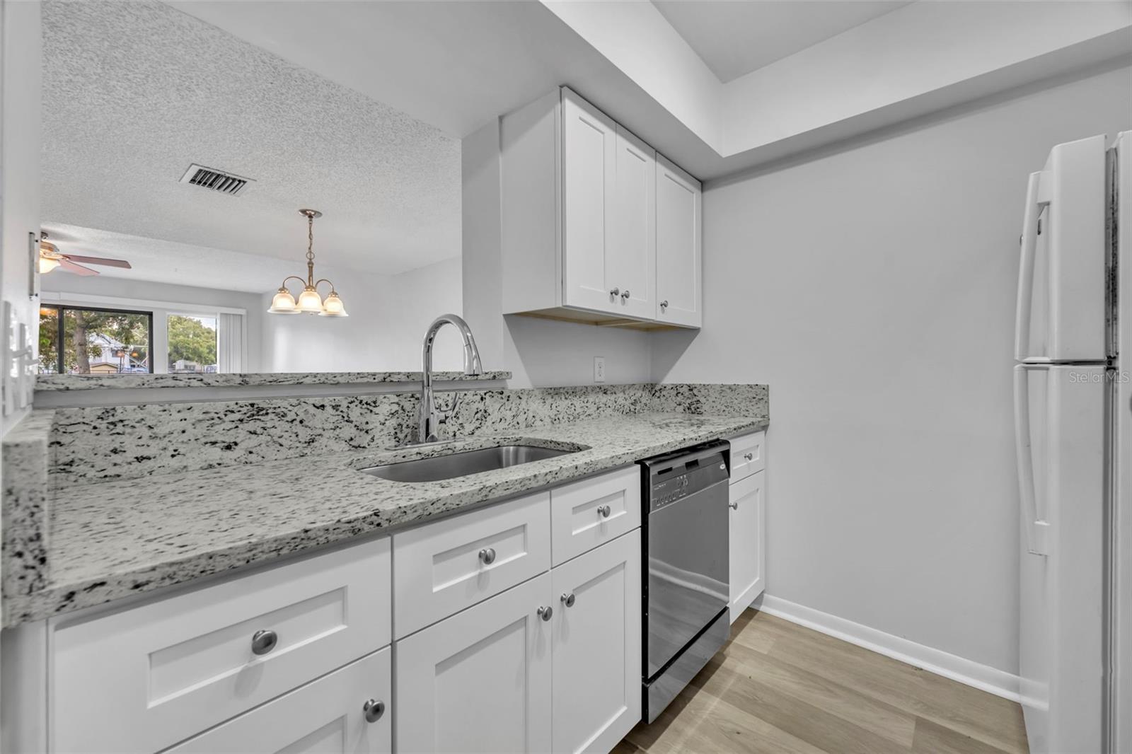 5089 Eaglesmere Dr #d09 Property Photo 7