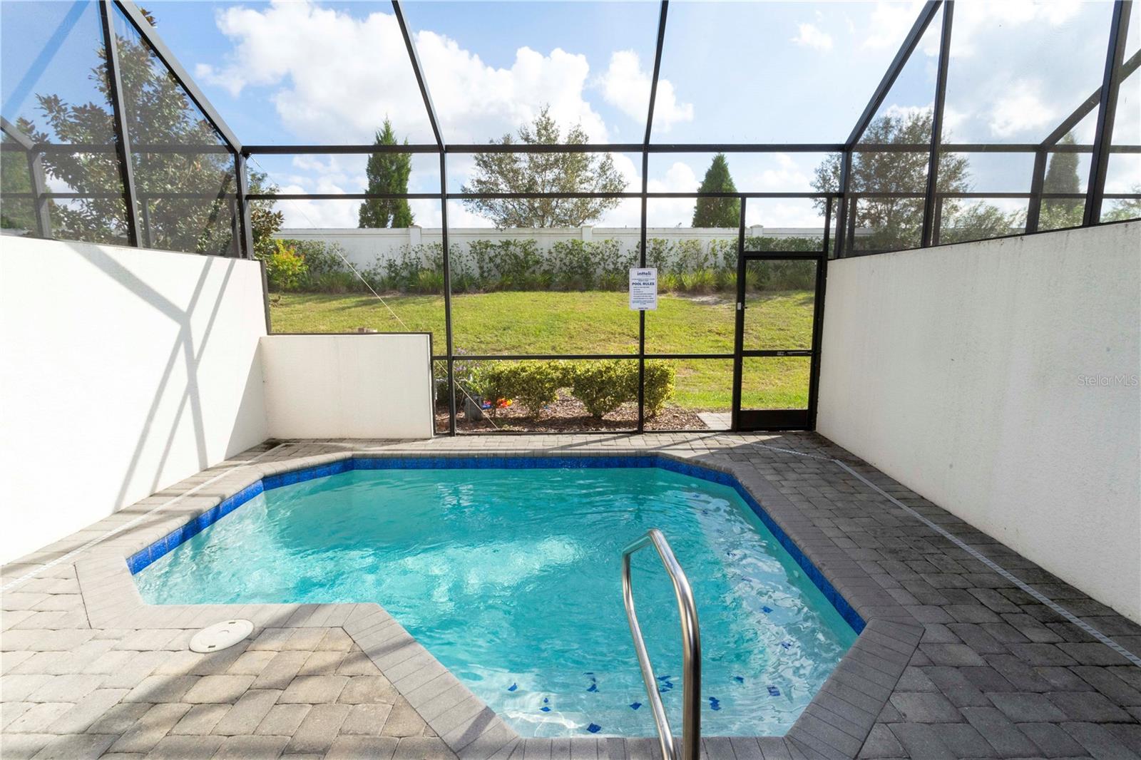 270 Captiva Dr Property Photo 32