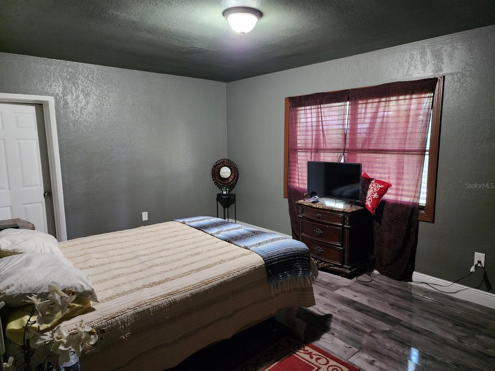 1149 Holden Ave Property Photo 7