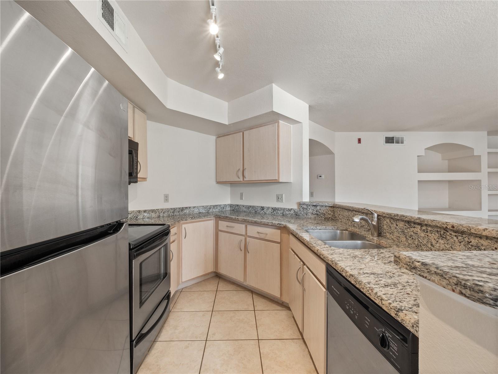 7210 Westpointe Blvd #1325 Property Photo 7