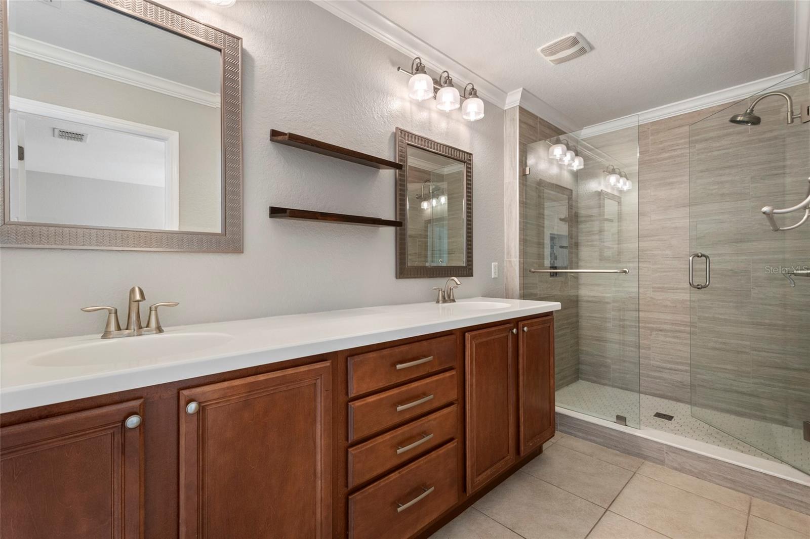 12934 Vennetta Way Property Photo 33