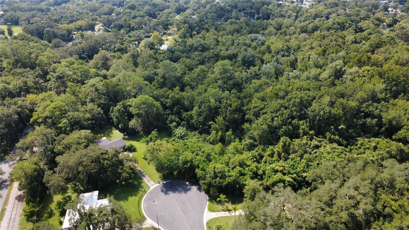 2016 Grandview Ave N Property Photo 4