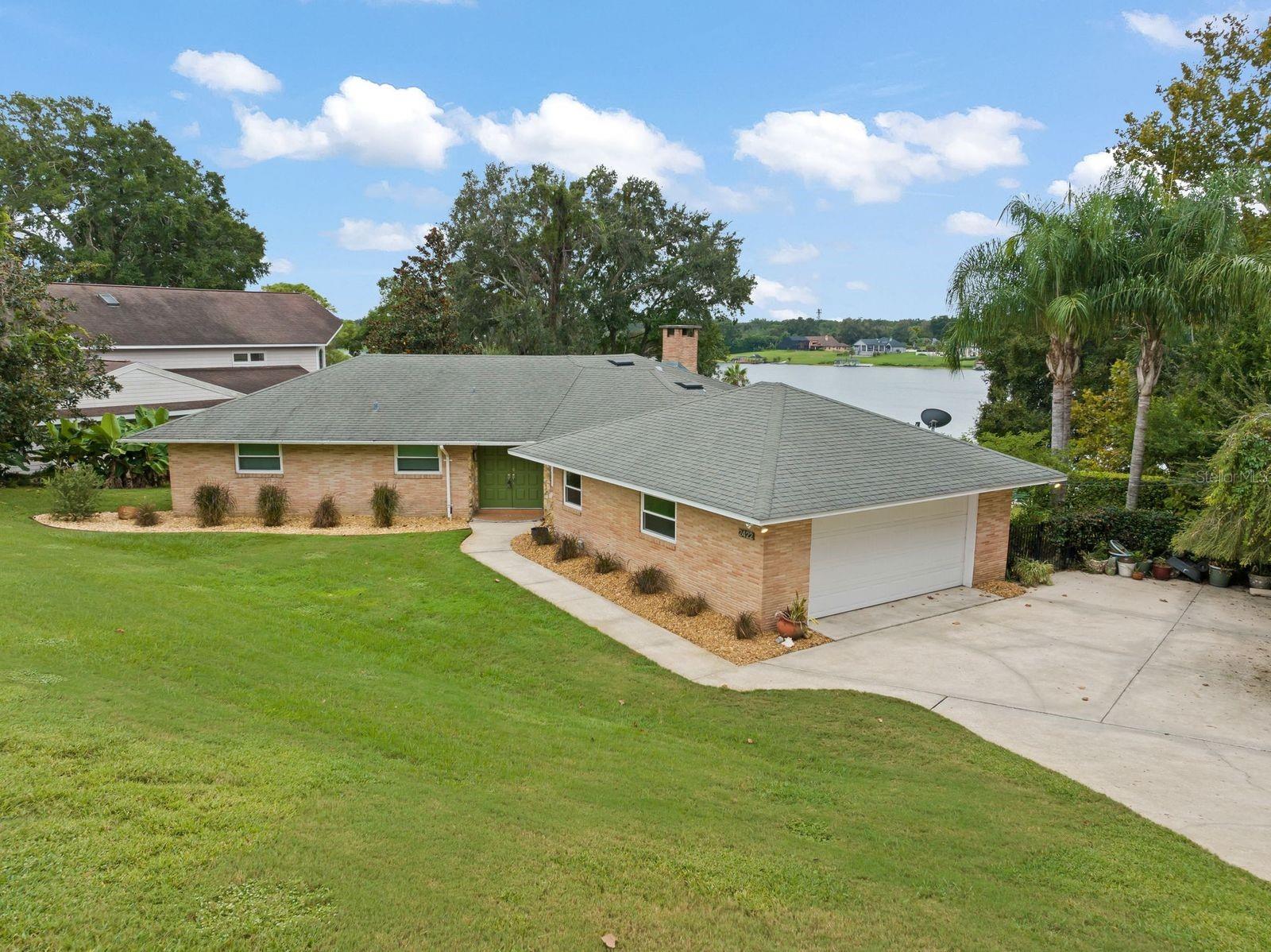 2422 Topping Pl Property Photo 2