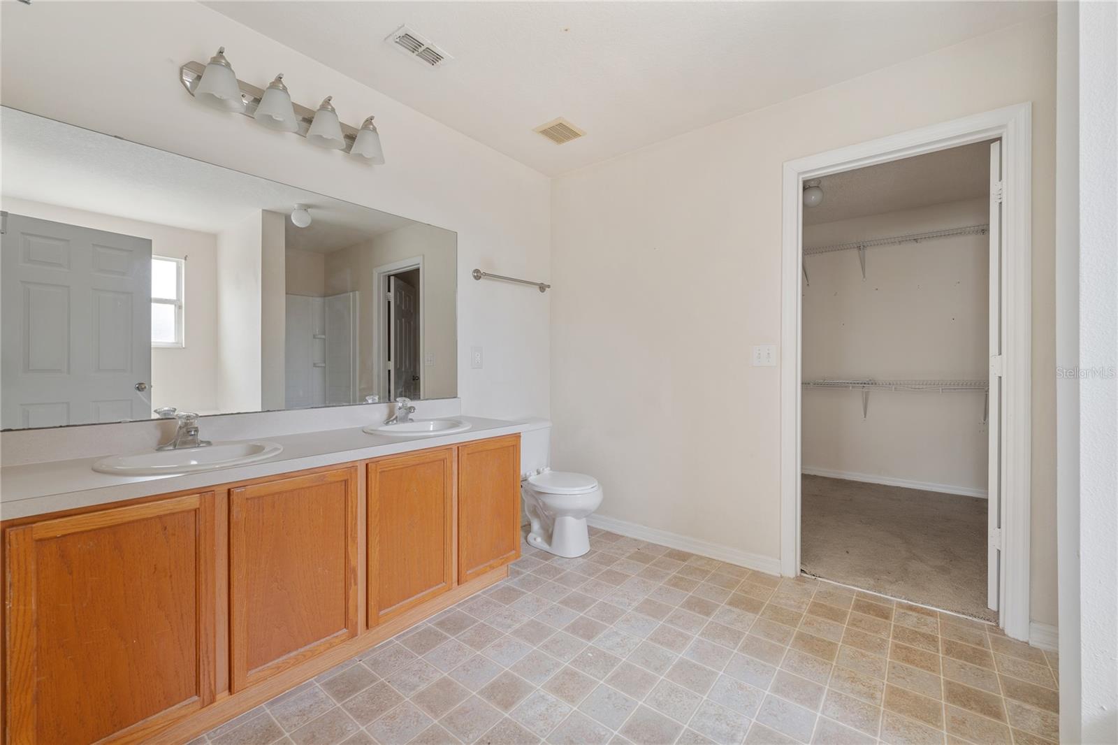 115 Walnut Crest Run Property Photo 14