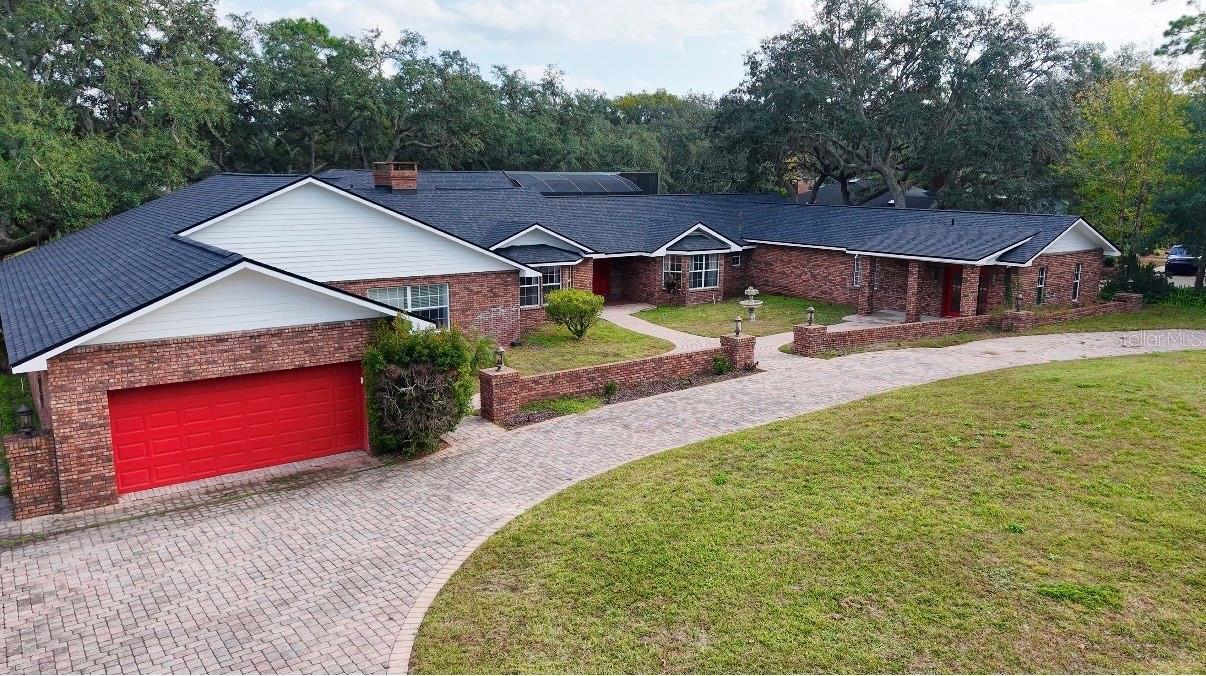 201 S Sweetwater Cove Blvd Property Photo 3