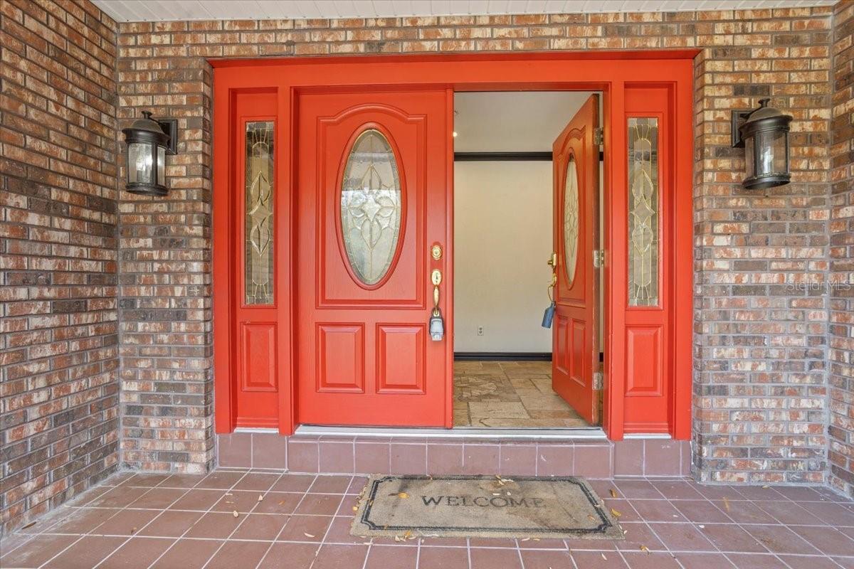 201 S Sweetwater Cove Blvd Property Photo 4