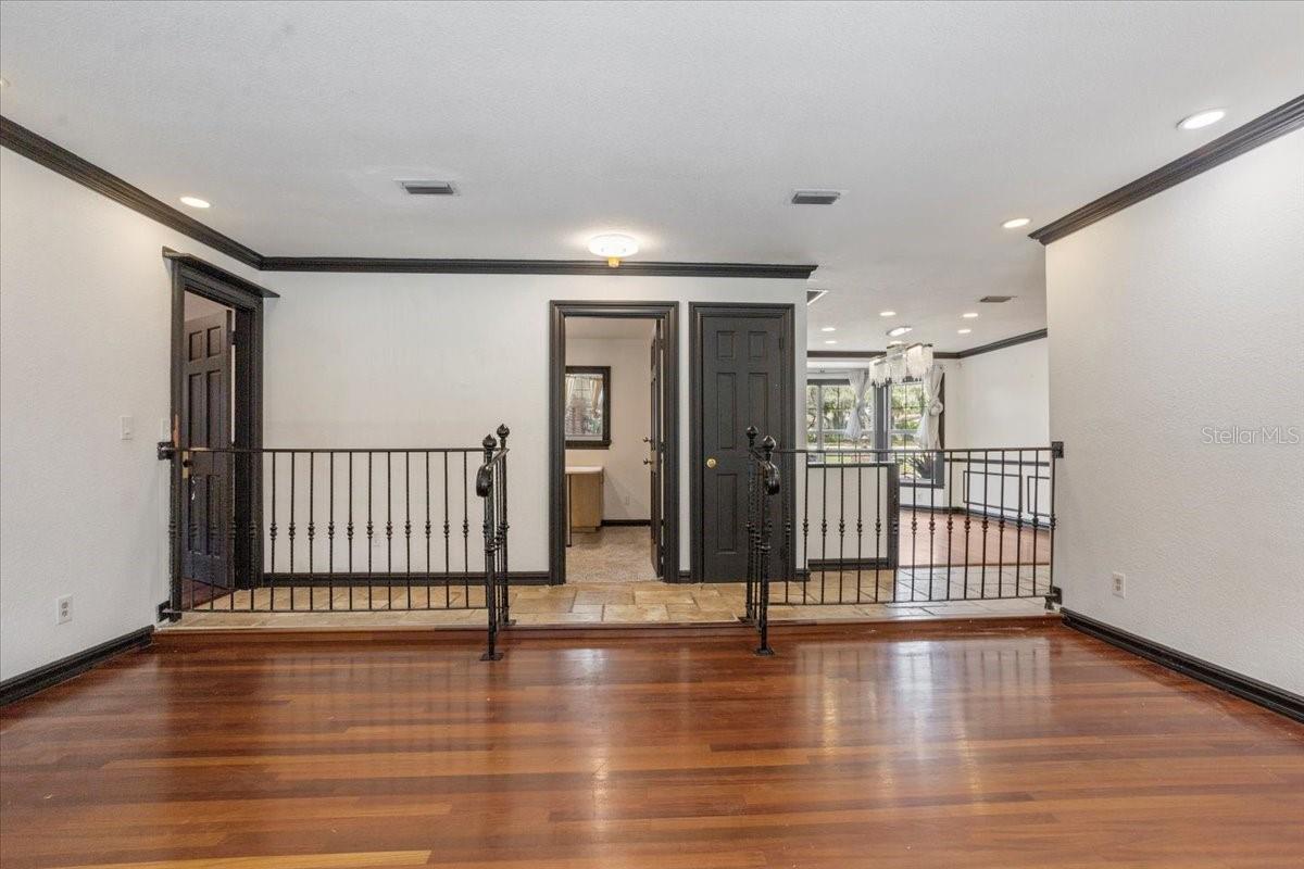 201 S Sweetwater Cove Blvd Property Photo 45