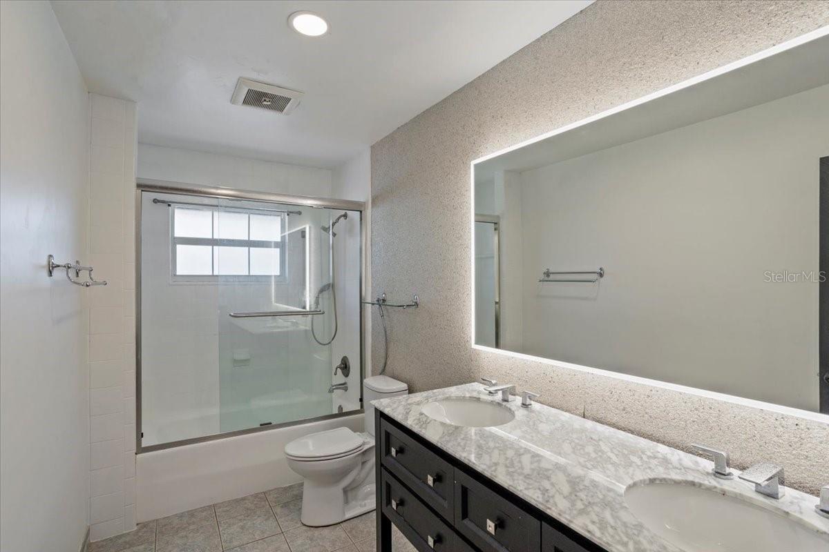 201 S Sweetwater Cove Blvd Property Photo 53