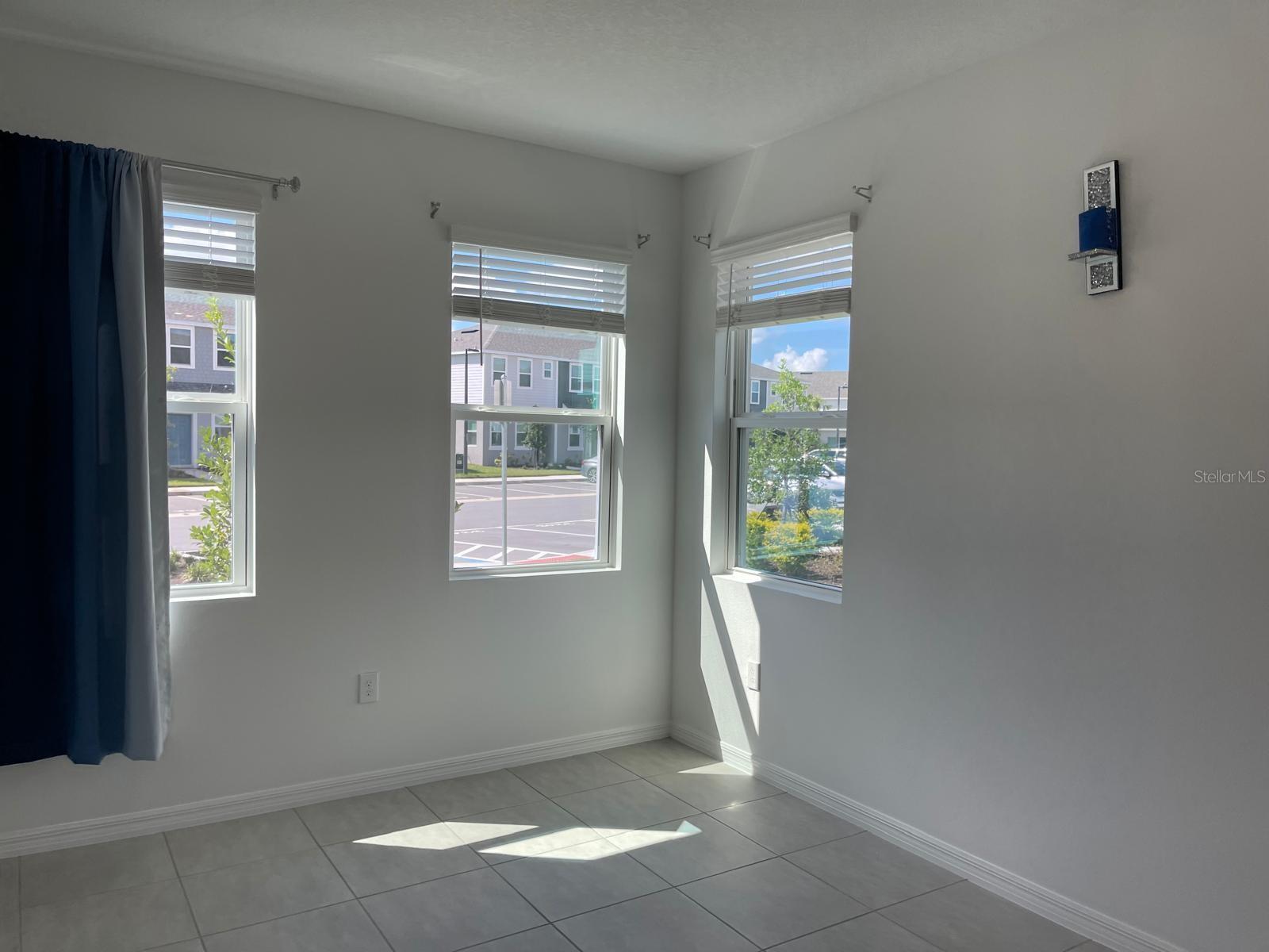 3335 Composition St Property Photo 4