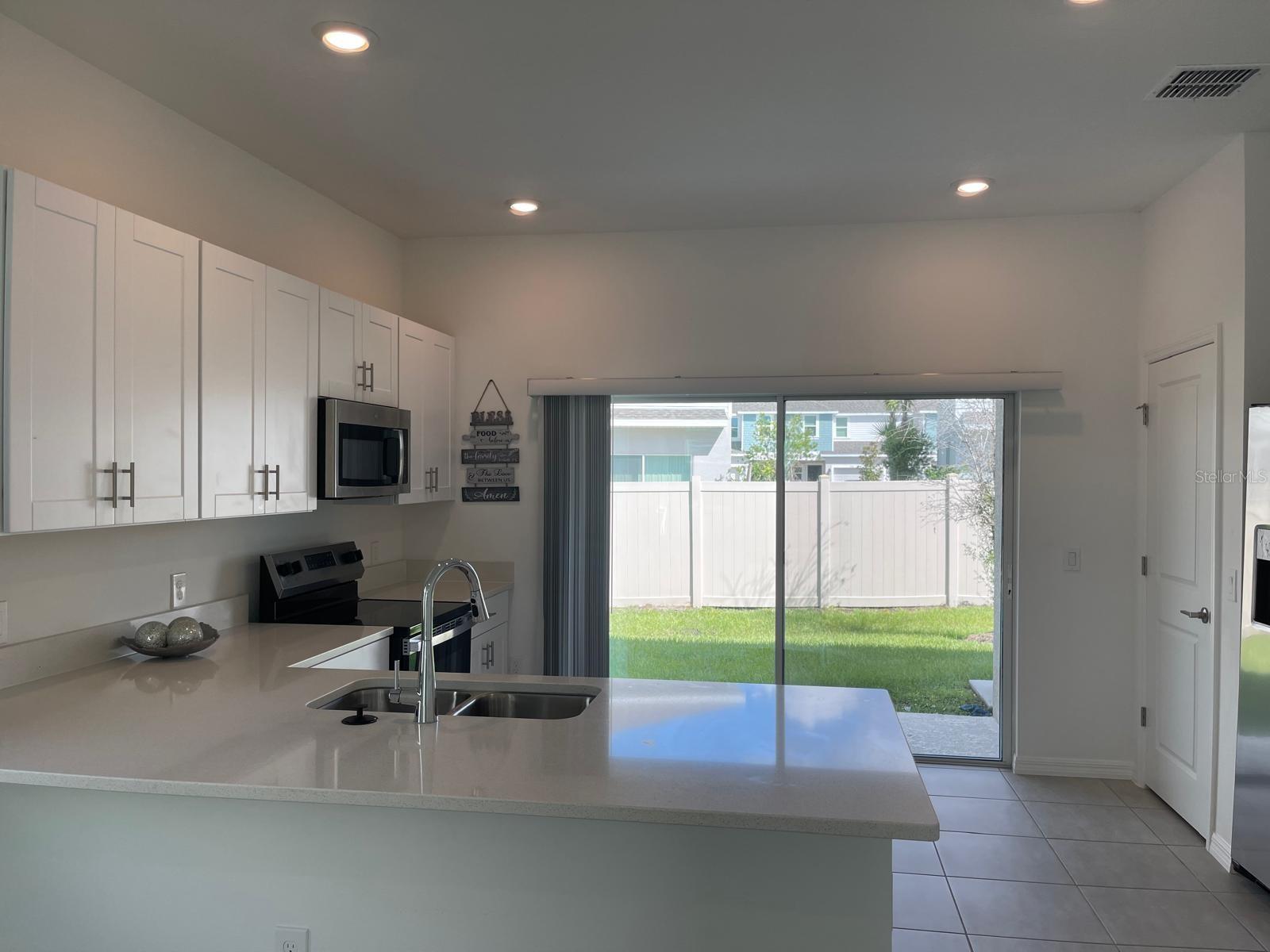 3335 Composition St Property Photo 6