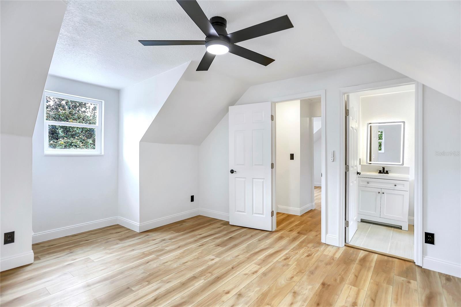 1920 Baxter Ave Property Photo 15