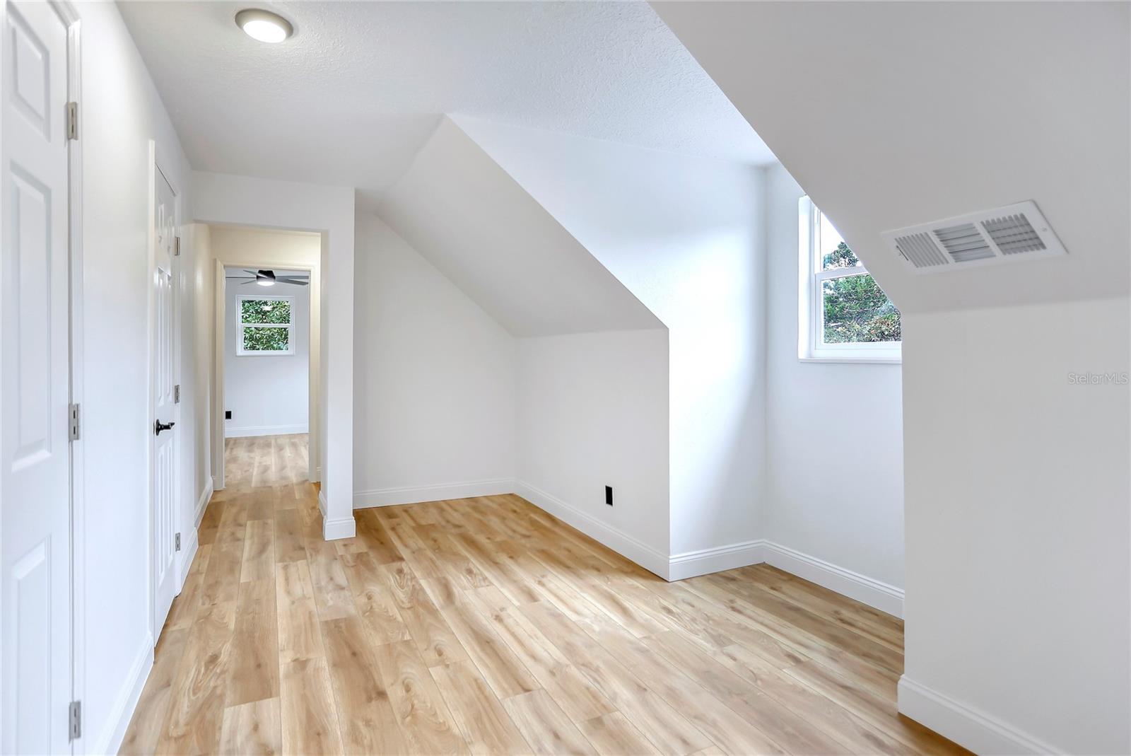 1920 Baxter Ave Property Photo 19
