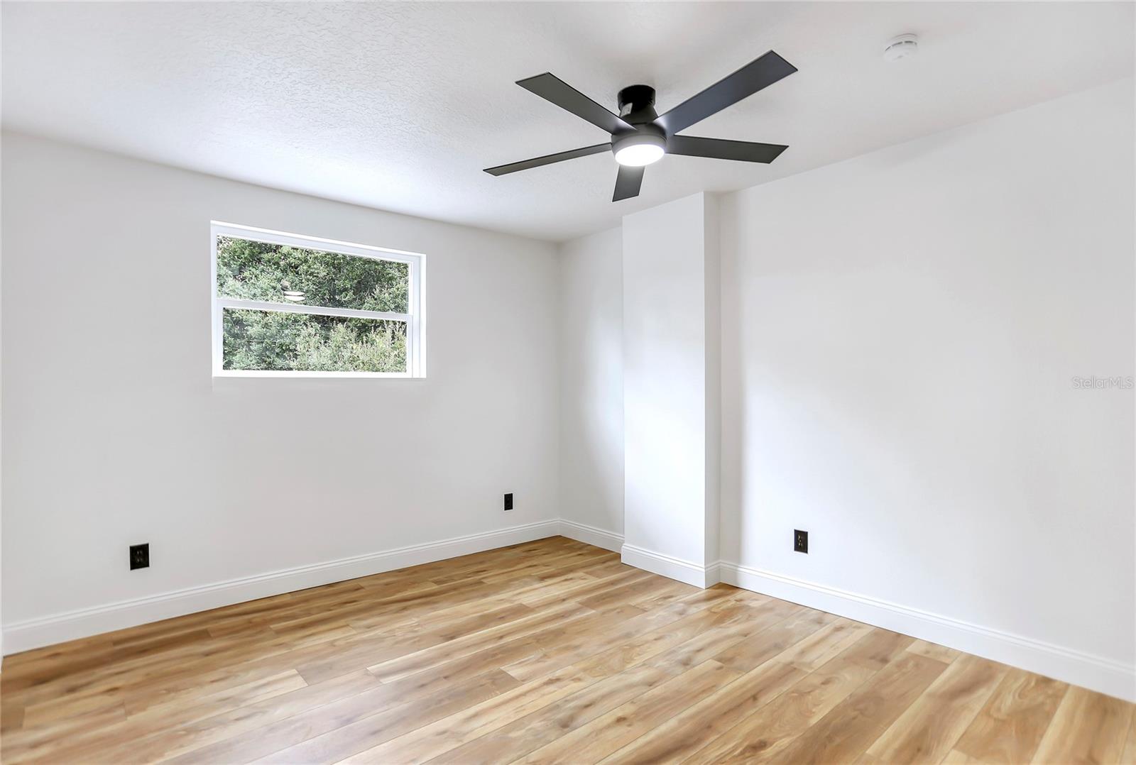 1920 Baxter Ave Property Photo 24