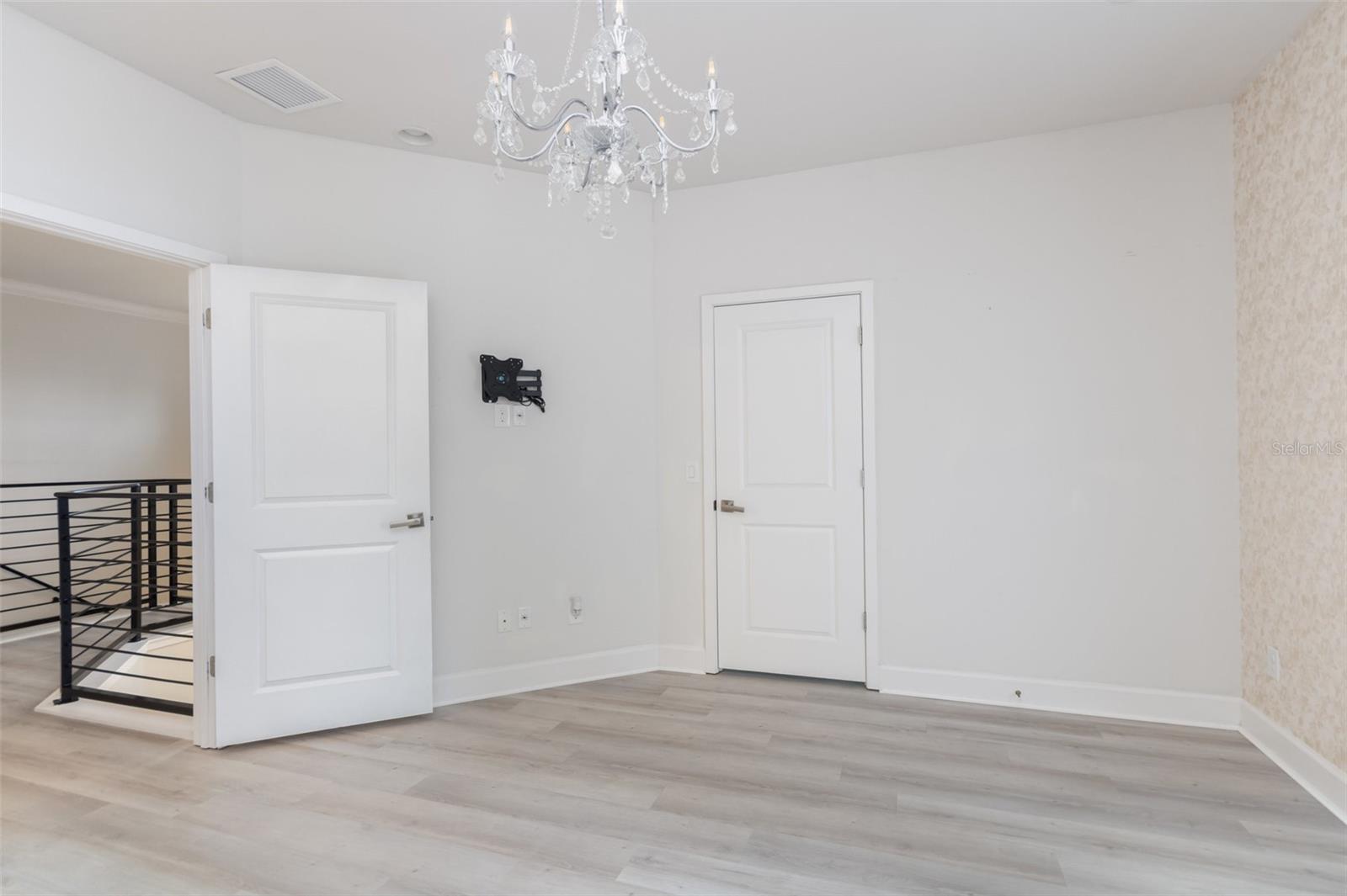 7601 Toscana Blvd Property Photo 26