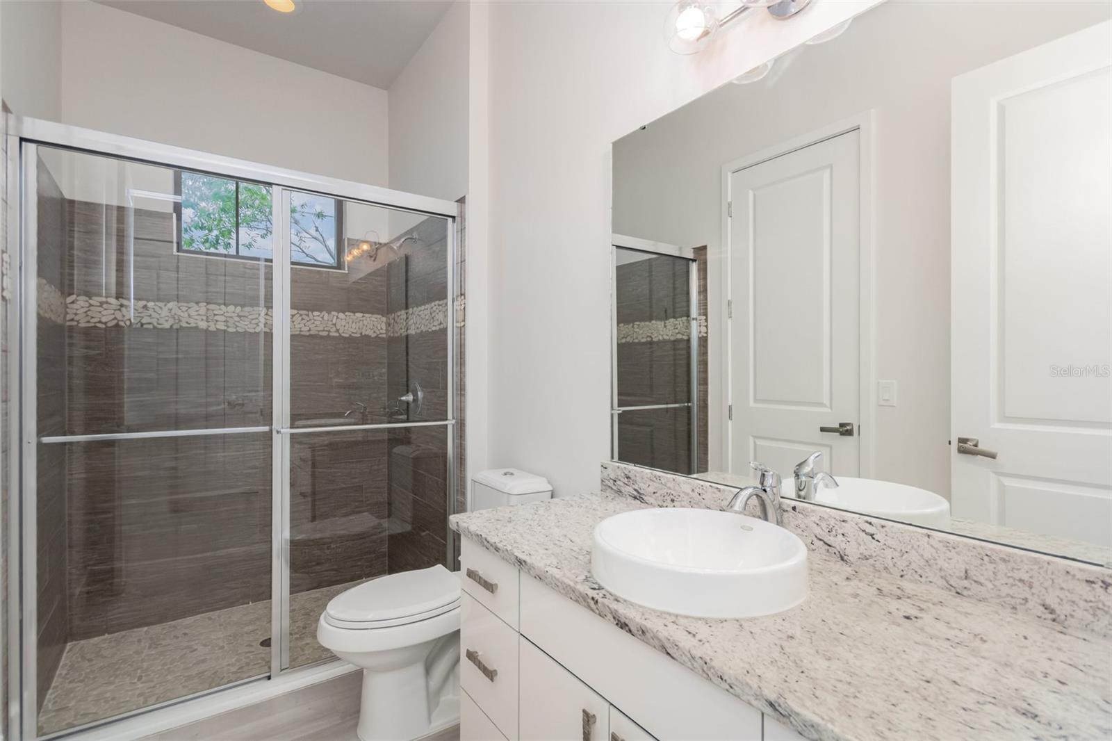 7601 Toscana Blvd Property Photo 35
