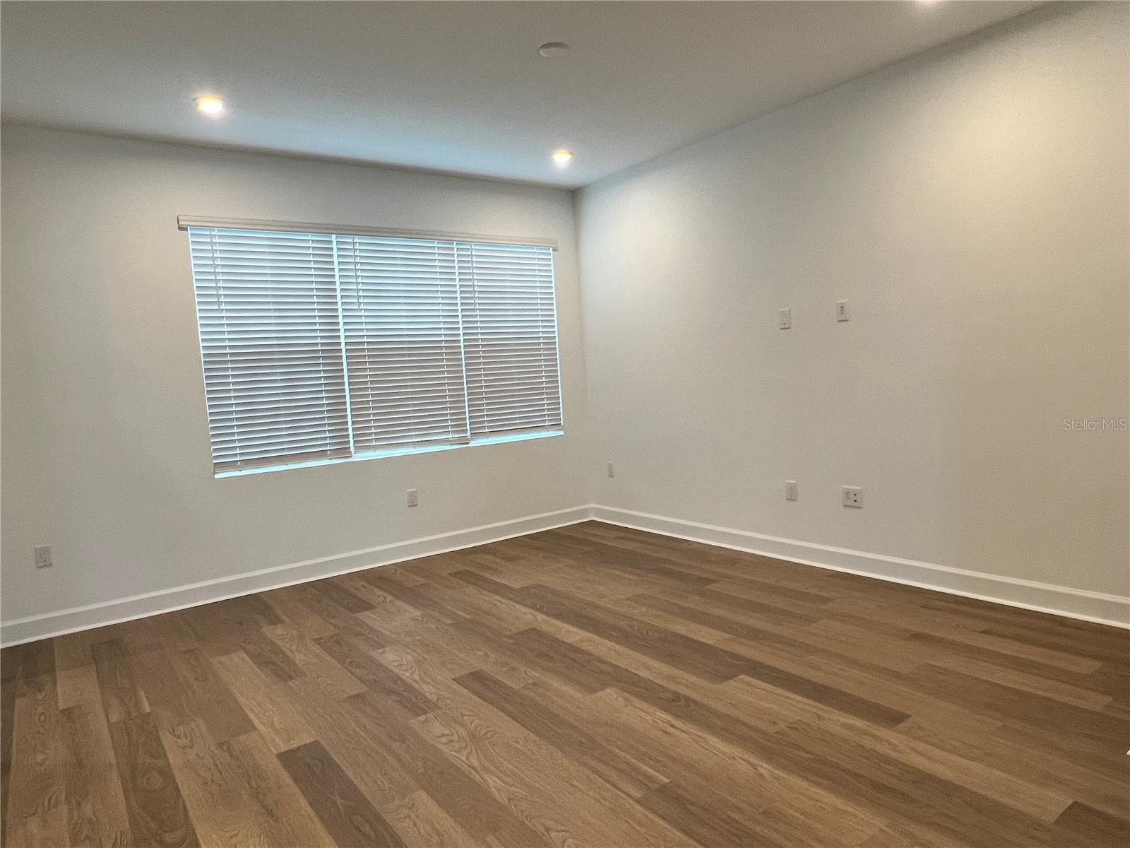 1883 Seawall Way Property Photo 9