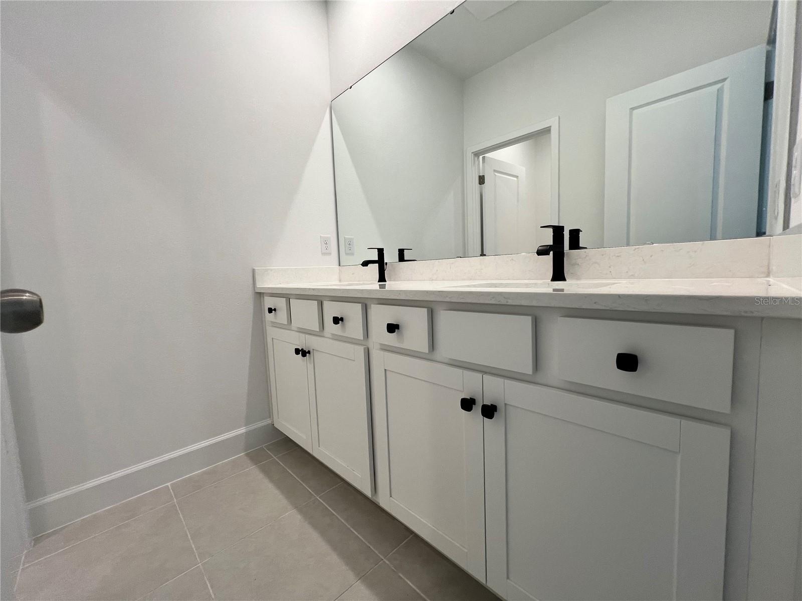 1883 Seawall Way Property Photo 12