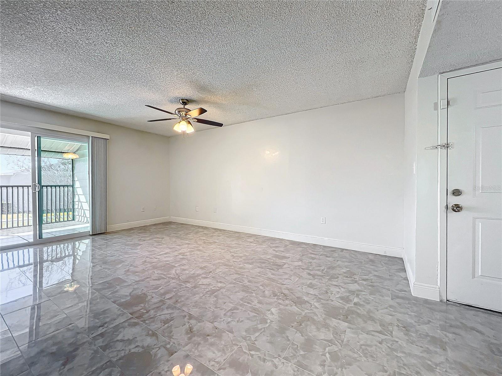 802 Sky Lake Cir #c Property Photo 6