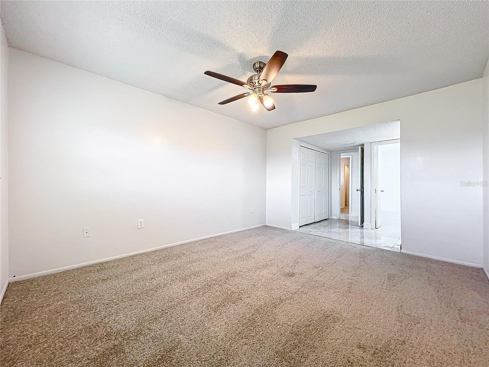 802 Sky Lake Cir #c Property Photo 11