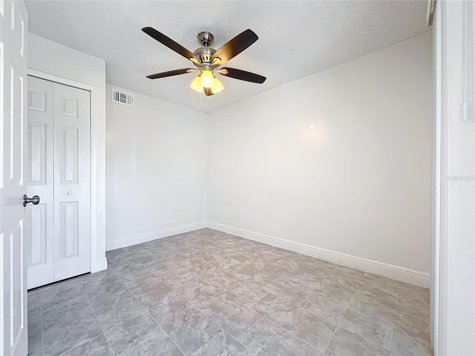 802 Sky Lake Cir #c Property Photo 18