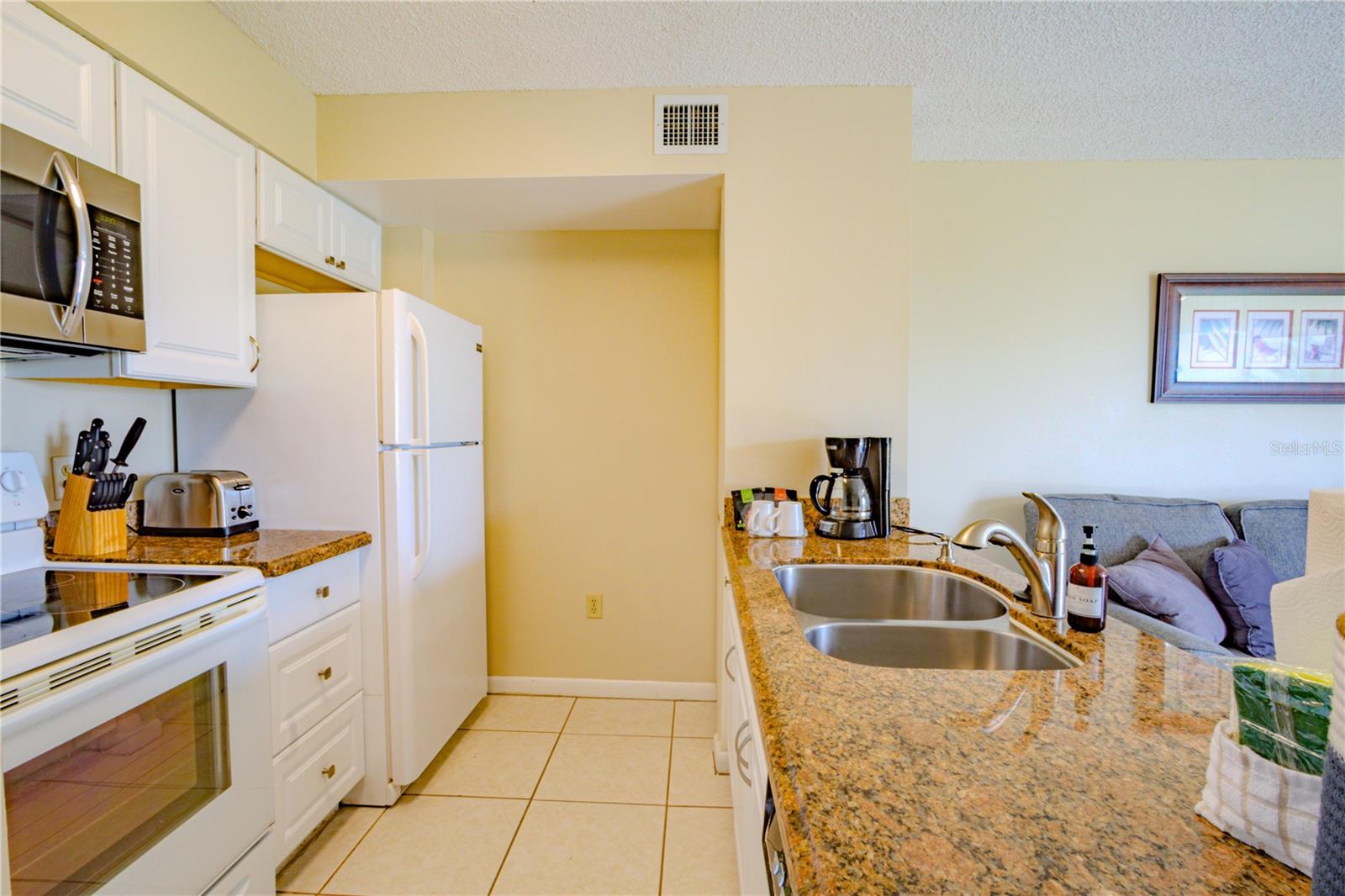 500 Burton Dr #4204 Property Photo 9