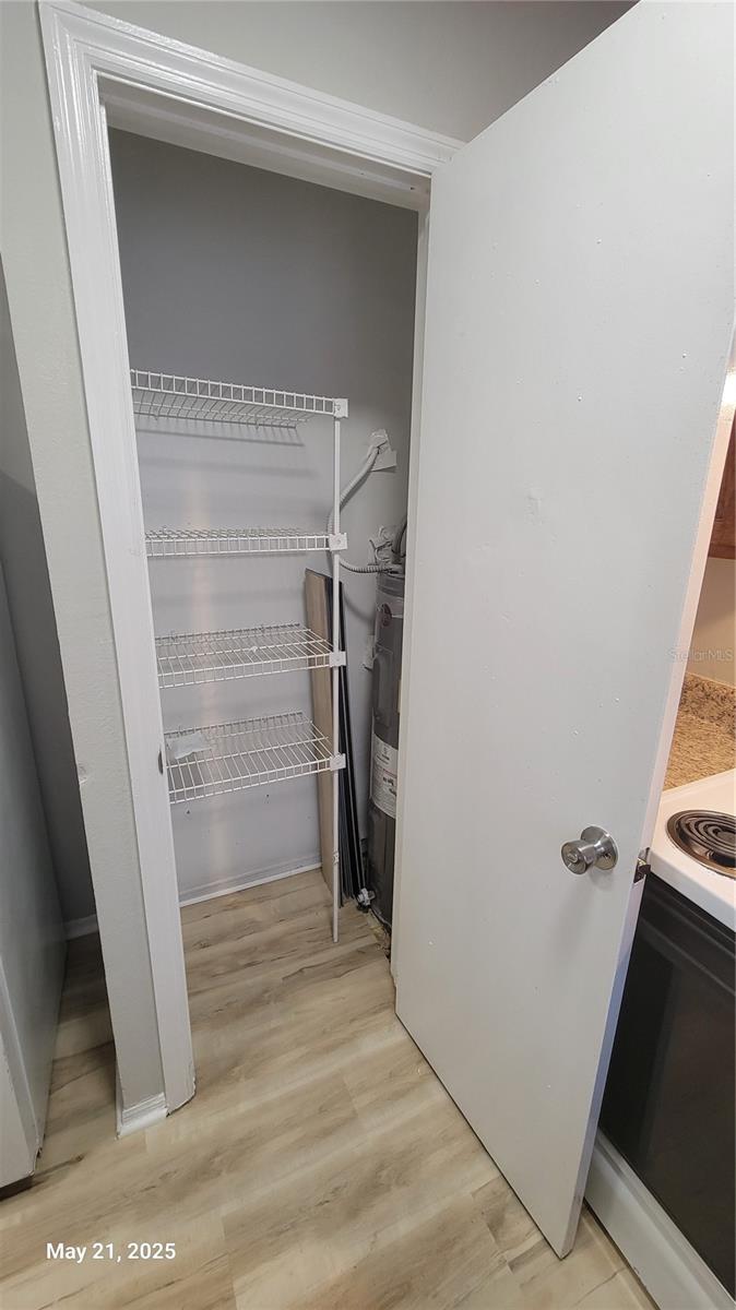 4136 Pershing Pointe Pl #5 Property Photo 4
