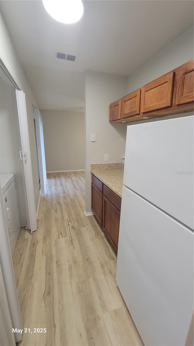 4136 Pershing Pointe Pl #5 Property Photo 5