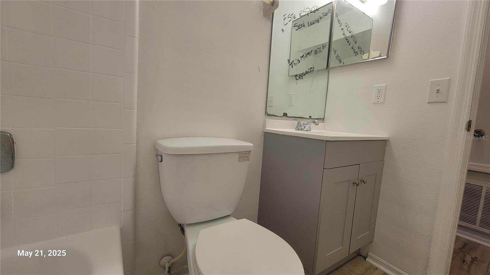 4136 Pershing Pointe Pl #5 Property Photo 11