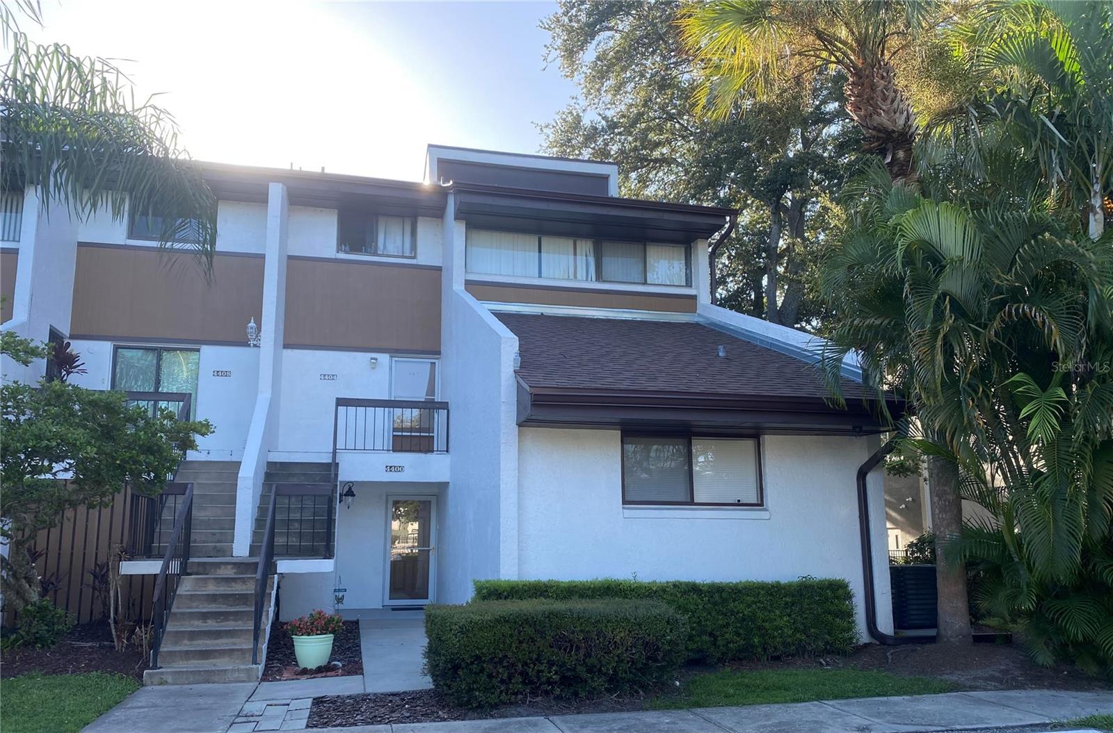 4400 CASTLEPALM RD