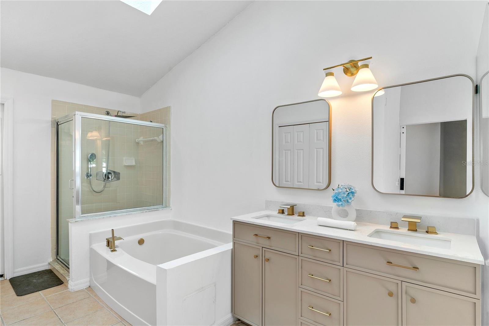 2663 Greywall Ave Property Photo 11