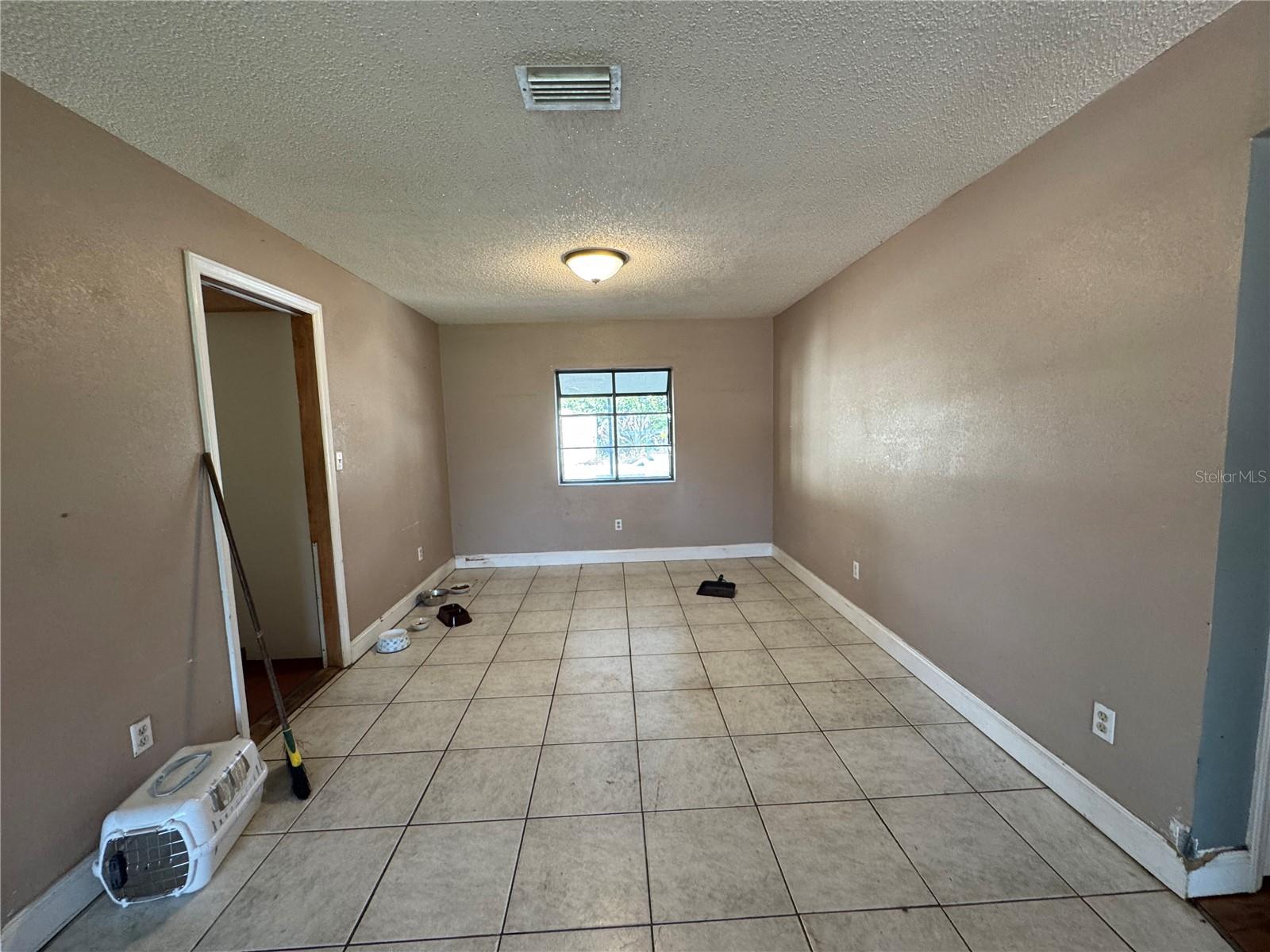 4867 Cedar Bay St Property Photo 3