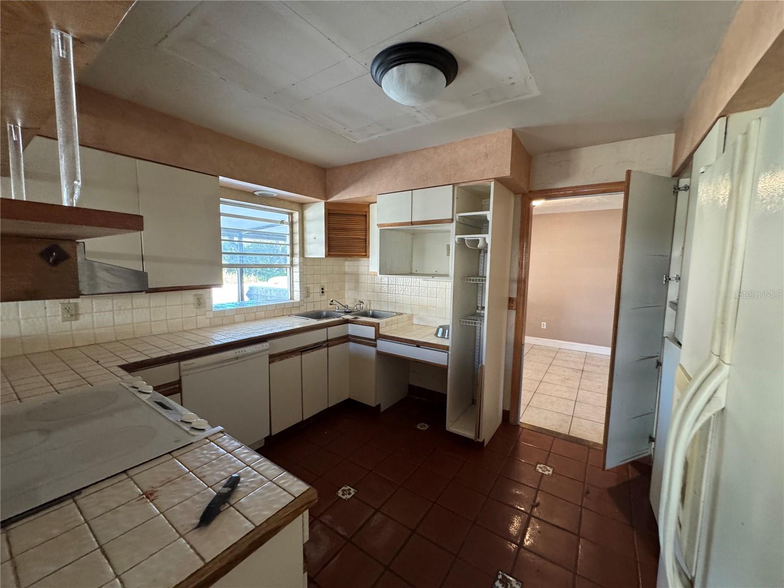 4867 Cedar Bay St Property Photo 5