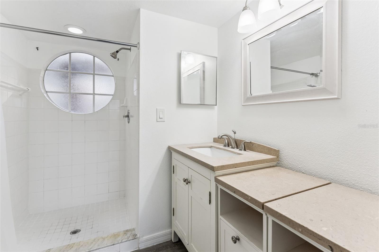 2442 Sweetwater Club Cir #41 Property Photo 6