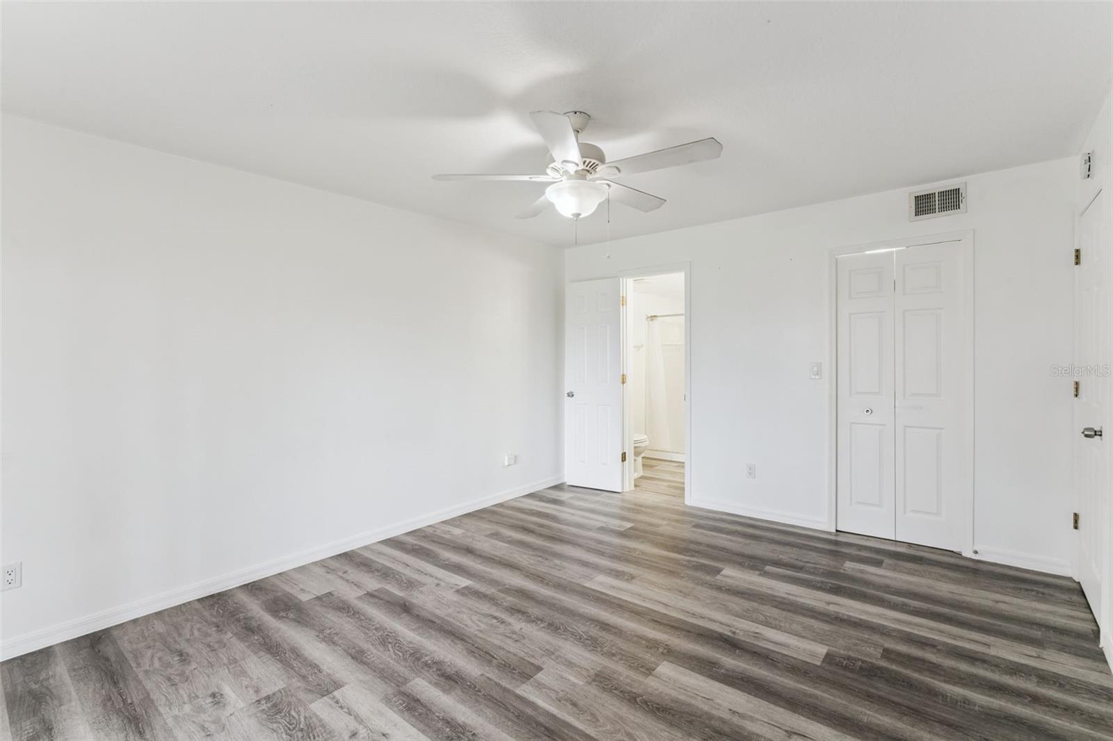 2442 Sweetwater Club Cir #41 Property Photo 36