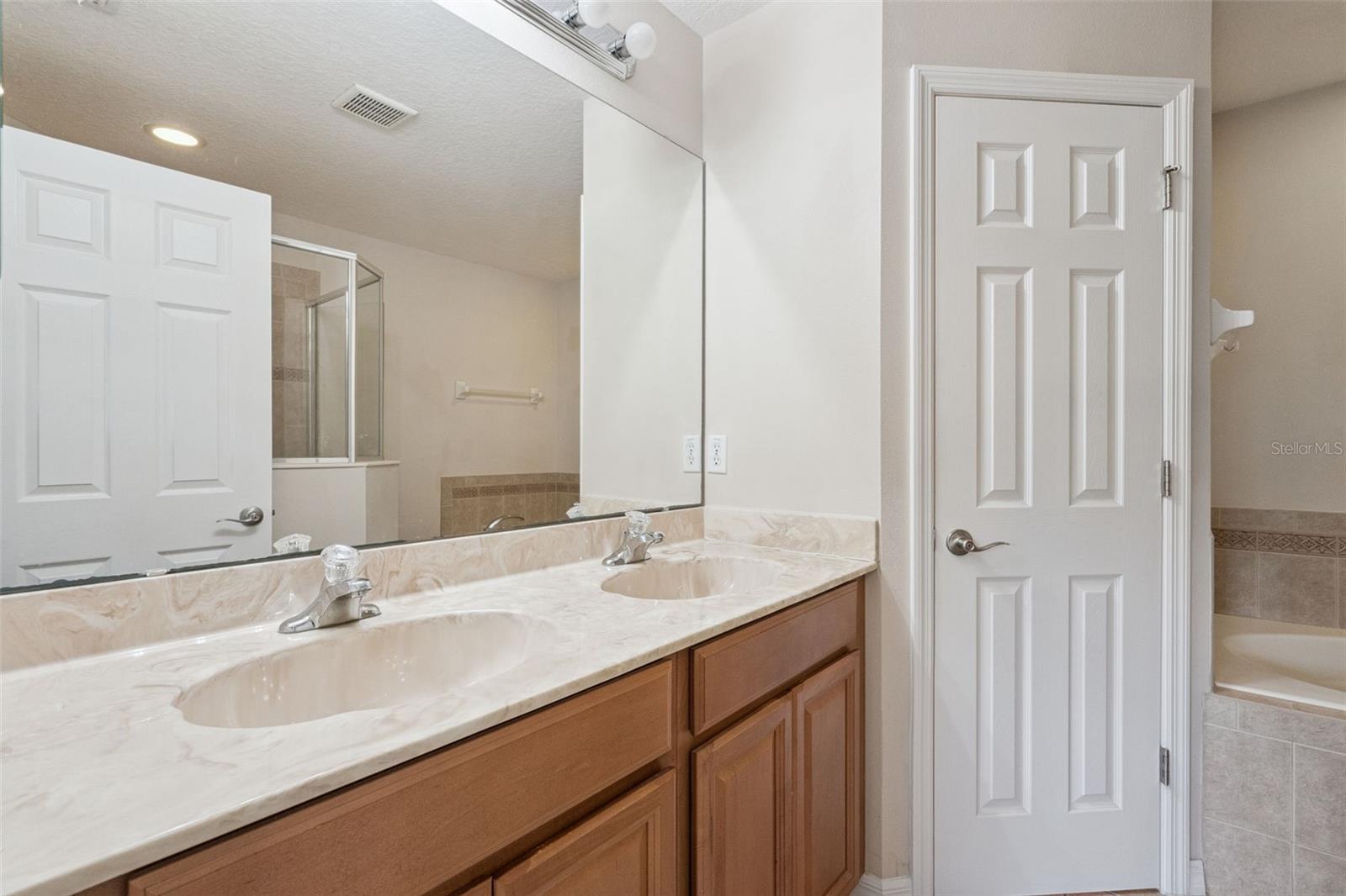 10376 Fallsgrove St Property Photo 24
