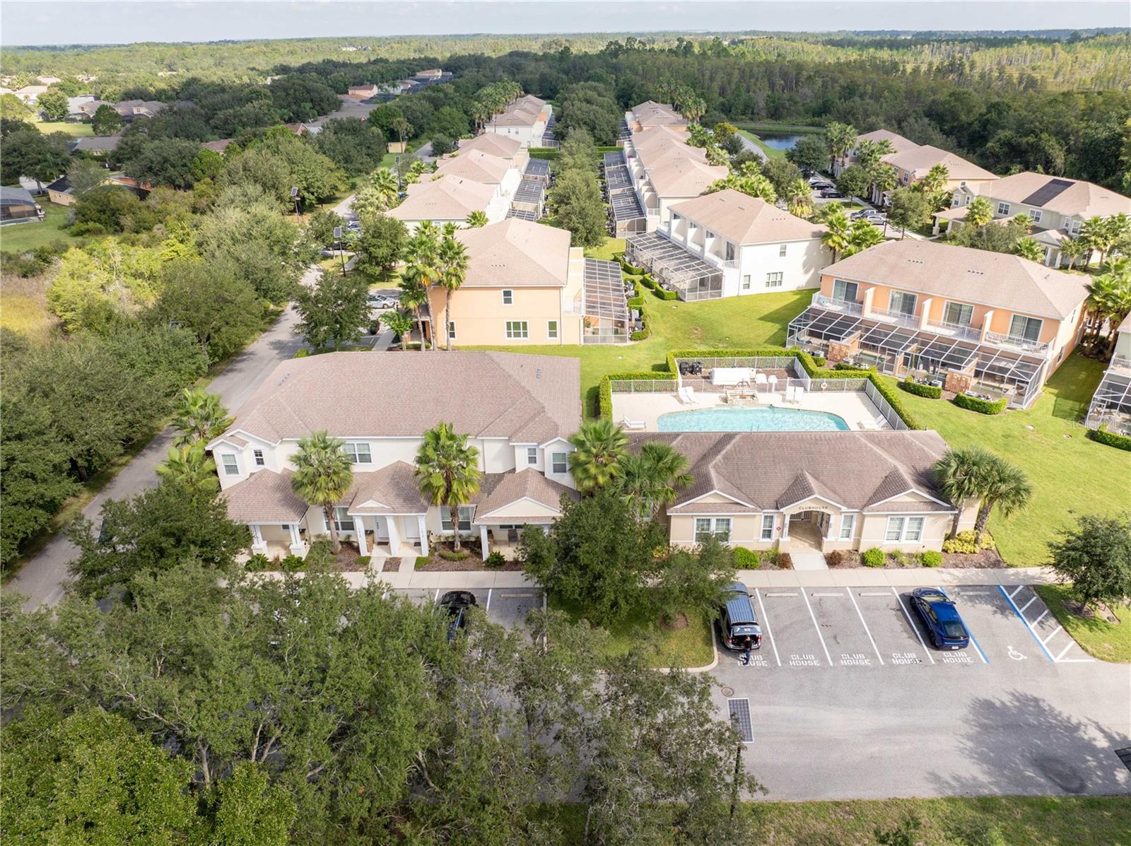1615 Retreat Cir Property Photo 7