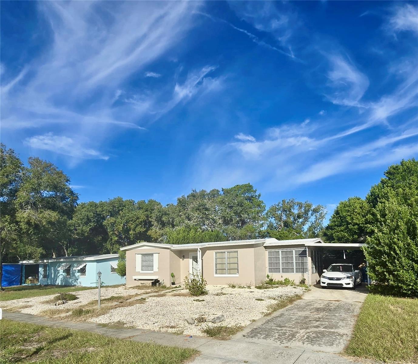 589 Swallow Ln Property Photo 1