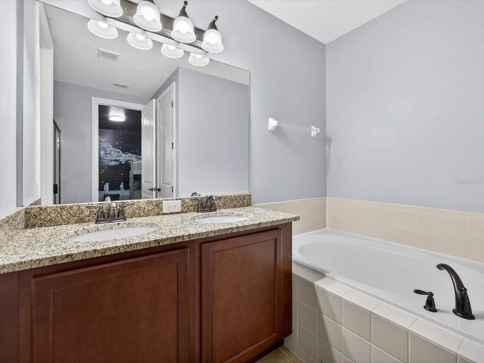 191 Lasso Dr Property Photo 43
