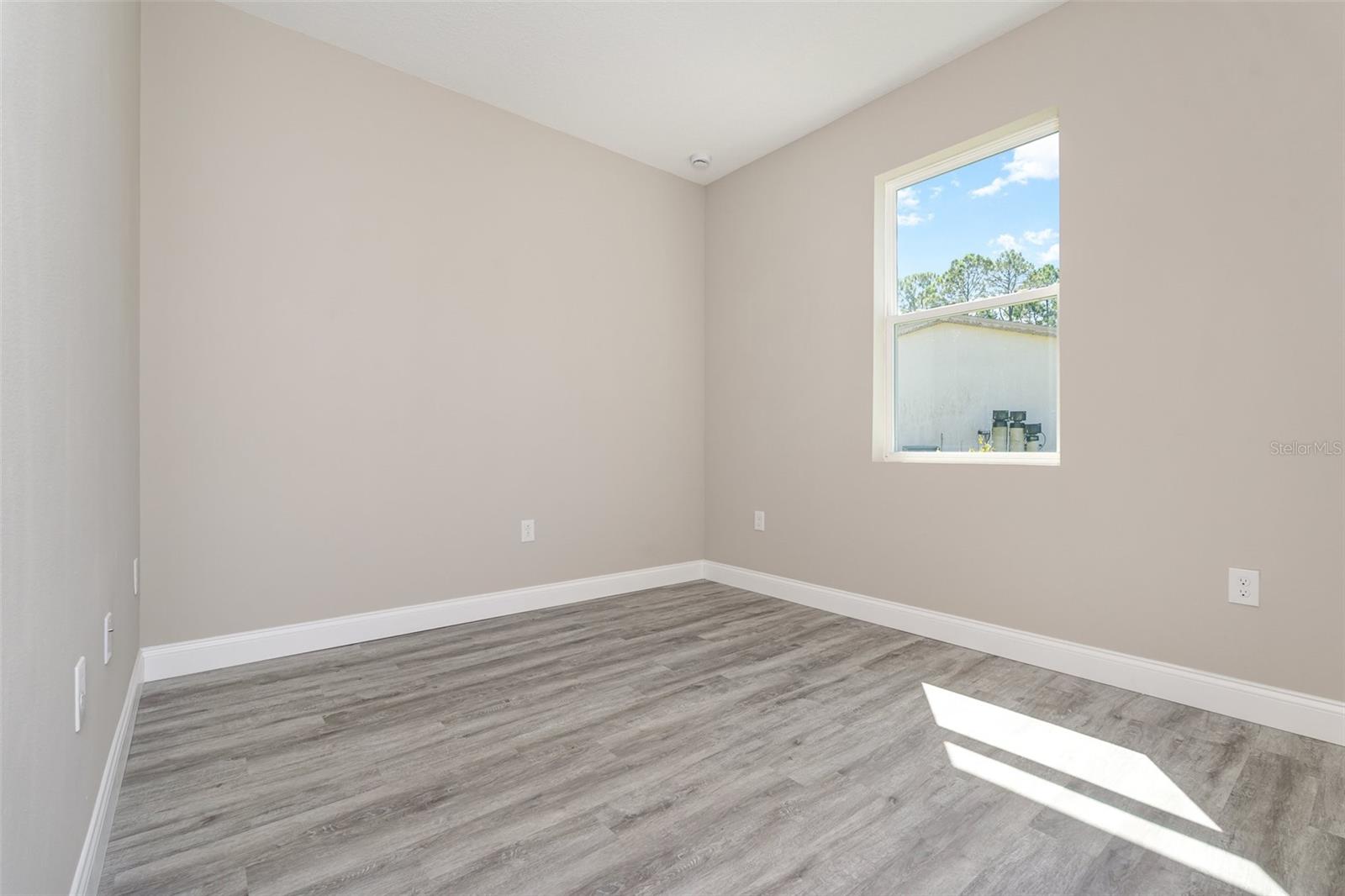 3187 Topsey Ave Se Property Photo 27