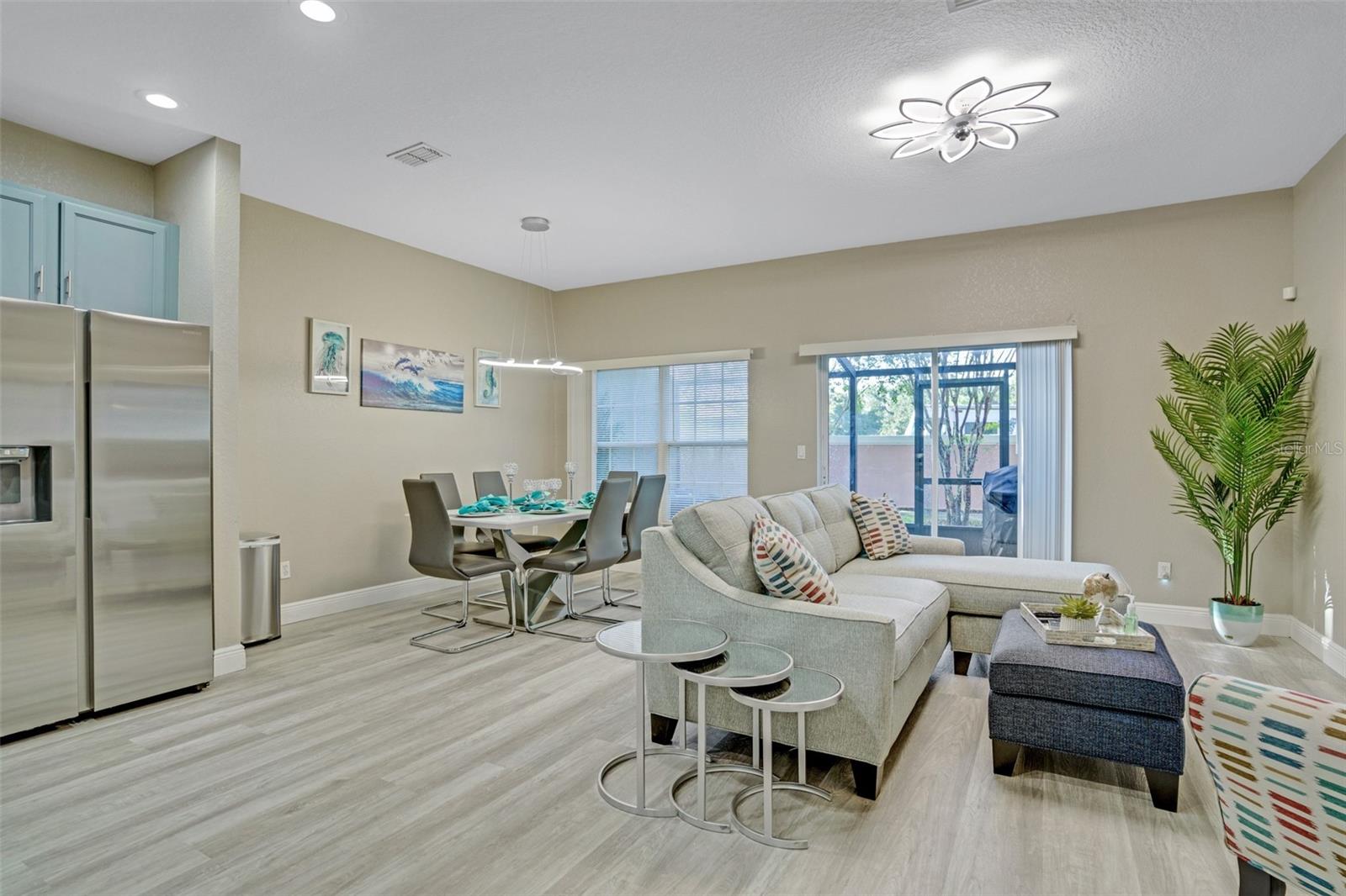 2468 Caravelle Cir Property Photo 2