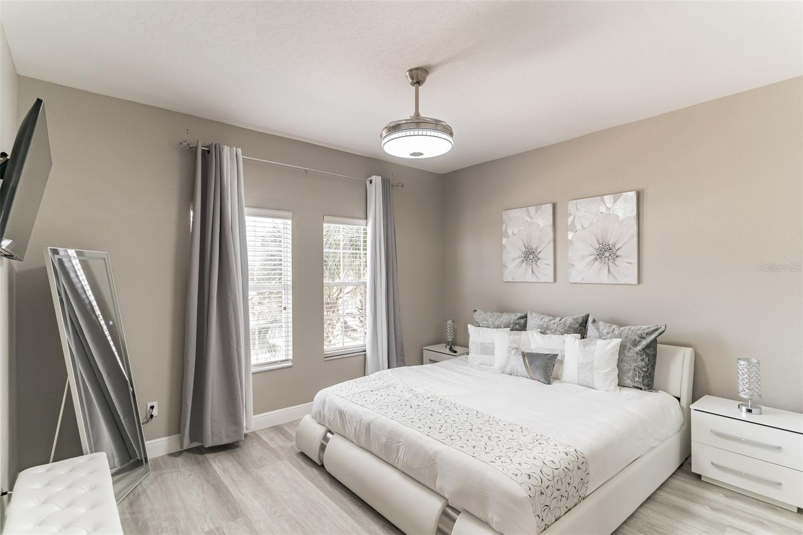 2468 Caravelle Cir Property Photo 15